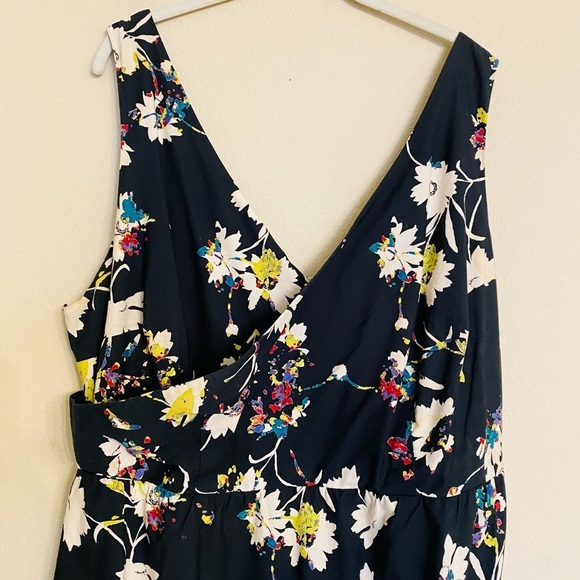 Jessica Simpson Black Floral Dress Size 2X - Picture 4 of 15